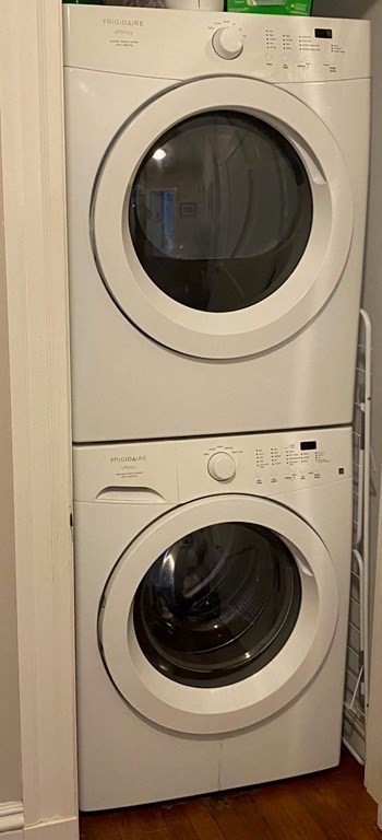 35 Oakland Rd, Brookline Village