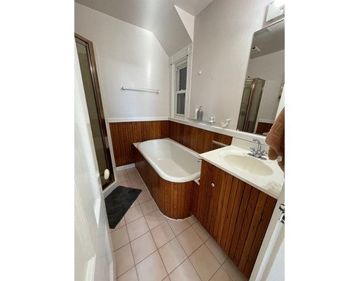 157 N St, South Boston