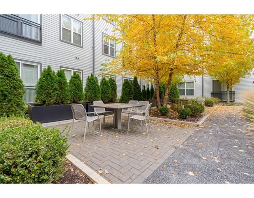 320 D St, South Boston