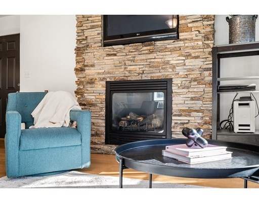 103 Russell St, Charlestown