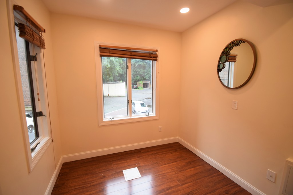 1203 Beacon St, Coolidge Corner