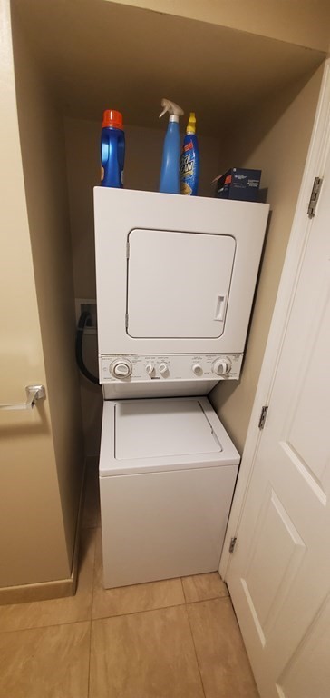 47 Chelsea St, East Boston