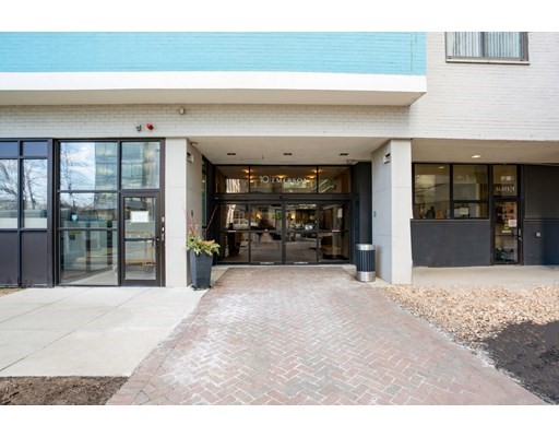 10 Emerson Pl, West End