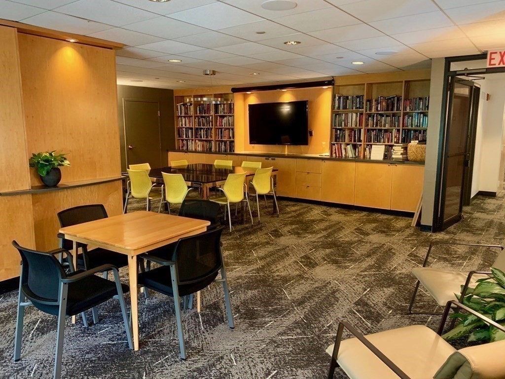 111 Perkins St, Jamaica Plain