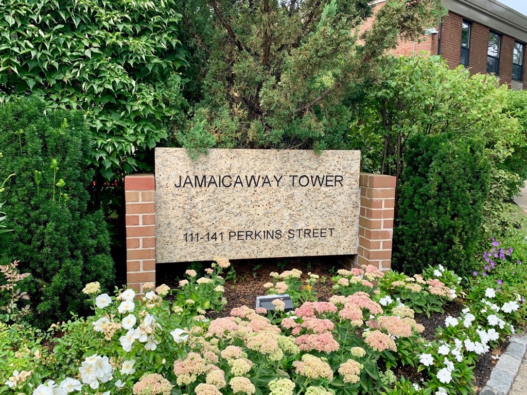 111 Perkins St, Jamaica Plain