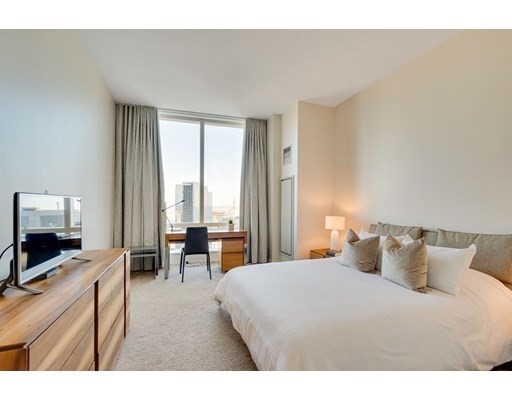 1 Franklin St, Theatre District