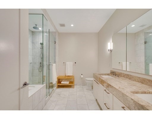 1 Franklin St, Theatre District