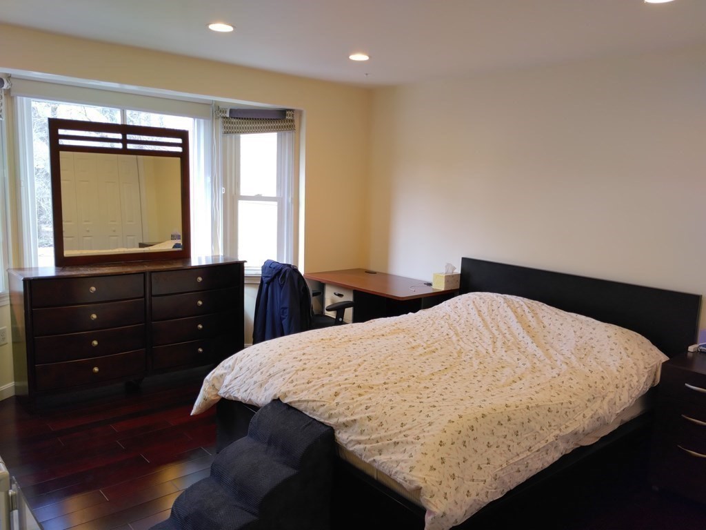 103 Beaconsfield Rd, Washington Square