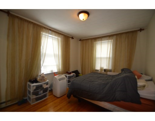 69 Babcock St, Coolidge Corner