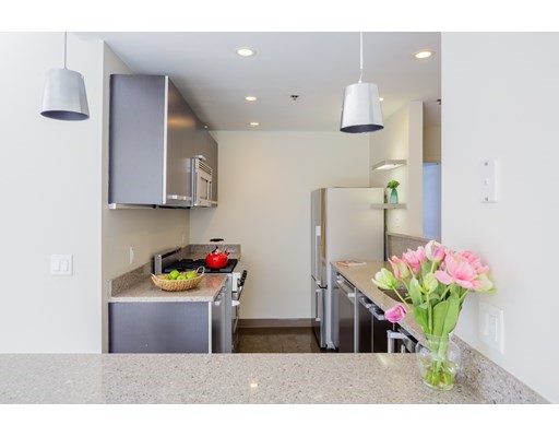 755 Boylston St, Back Bay