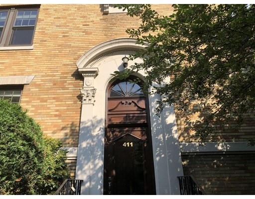 411 Washington St, Brookline Village
