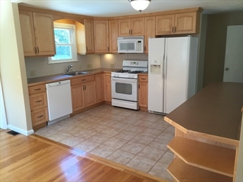 352 Sprague St, Dedham