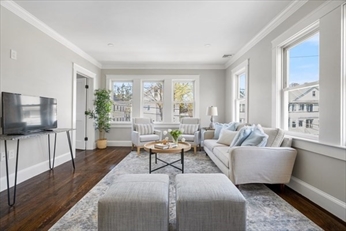 84 Sunnyside St, Hyde Park