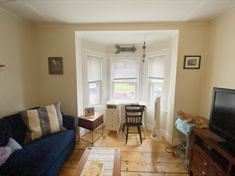 643 Saratoga St, East Boston