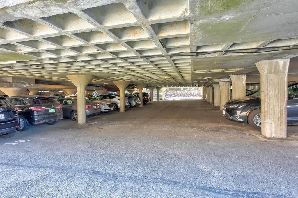 60 Babcock St, Coolidge Corner