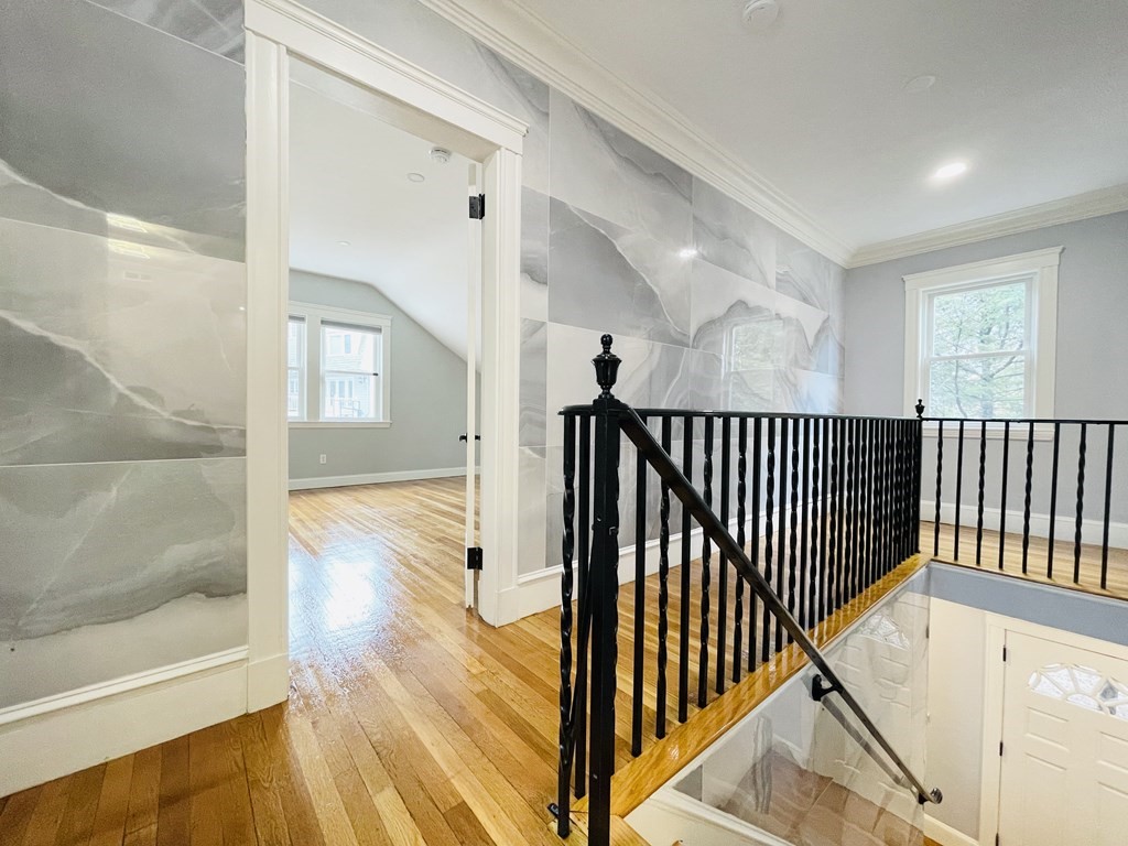 28 Wolcott Rd, Chestnut Hill