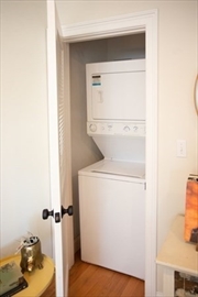 2 Hawthorne Blvd, Salem