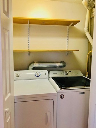 8 White Ave, Chestnut Hill