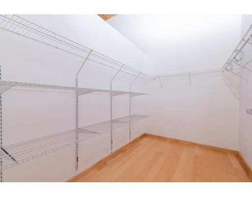 120 Holmes St, North Quincy