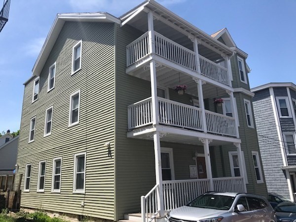 8 White Ave, Chestnut Hill