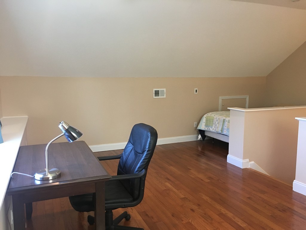 50 Undine Rd, Brighton