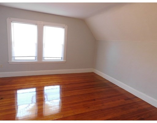 114 Harrishof St, Roxbury