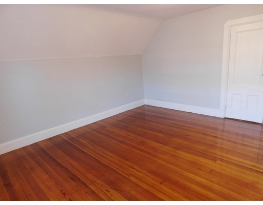 114 Harrishof St, Roxbury