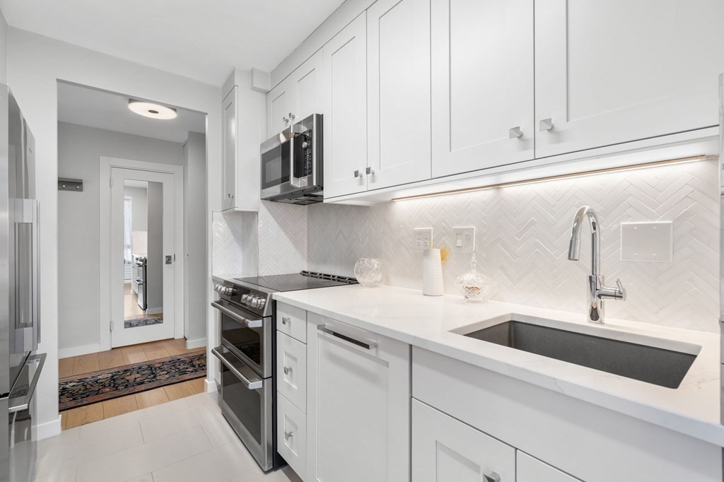 60 Babcock St, Coolidge Corner