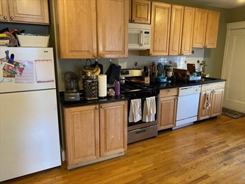 249 Hyde Park Ave, Jamaica Plain