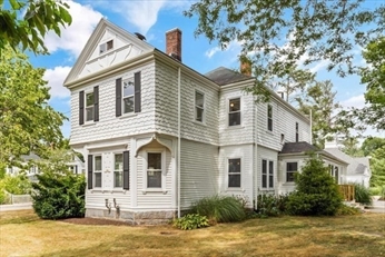 211 Centre St, Milton