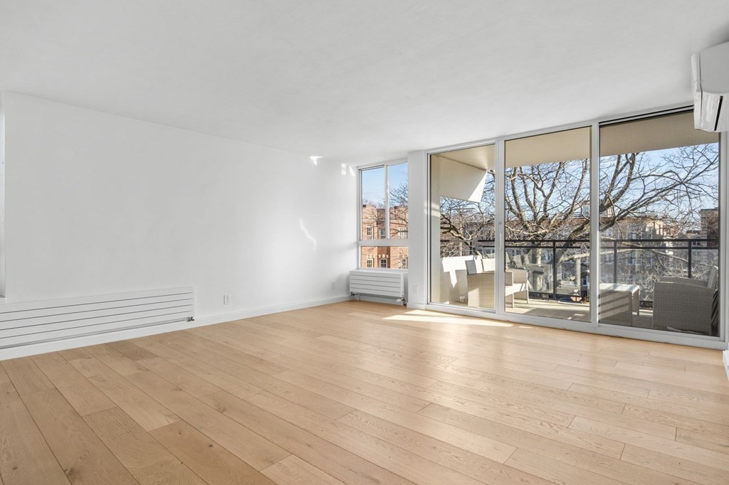 60 Babcock St, Coolidge Corner