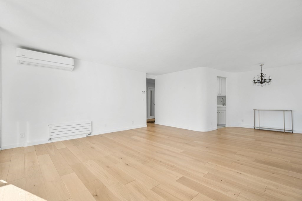 60 Babcock St, Coolidge Corner