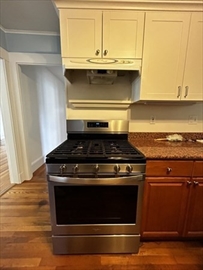 27 Knoll St, Roslindale