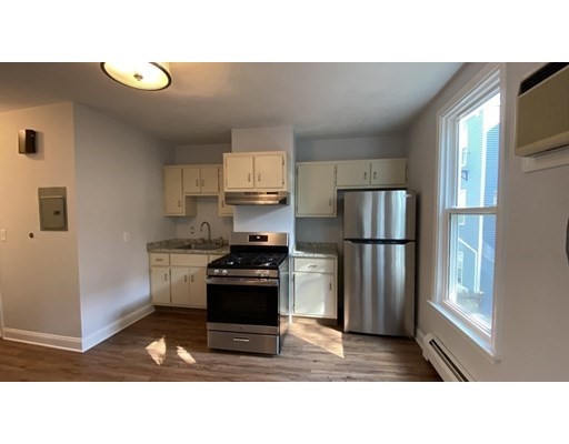 479 Sumner St, East Boston