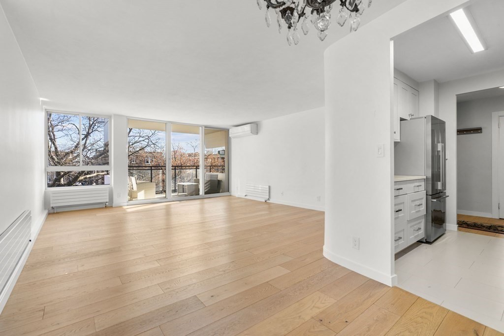 60 Babcock St, Coolidge Corner