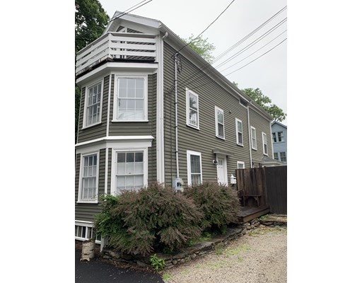 8 Camden Pl, Harvard Square