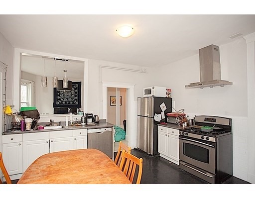 368 Broadway, Central Square