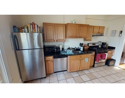 16 Reedsdale St, Allston