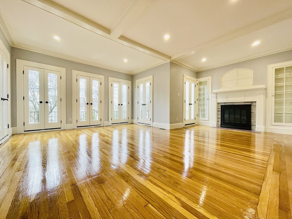 28 Wolcott Rd, Chestnut Hill