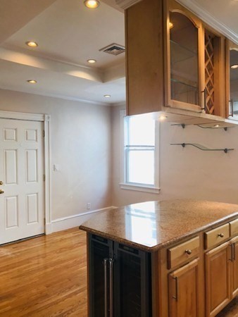 8 White Ave, Chestnut Hill