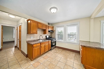 742 River St, Hyde Park