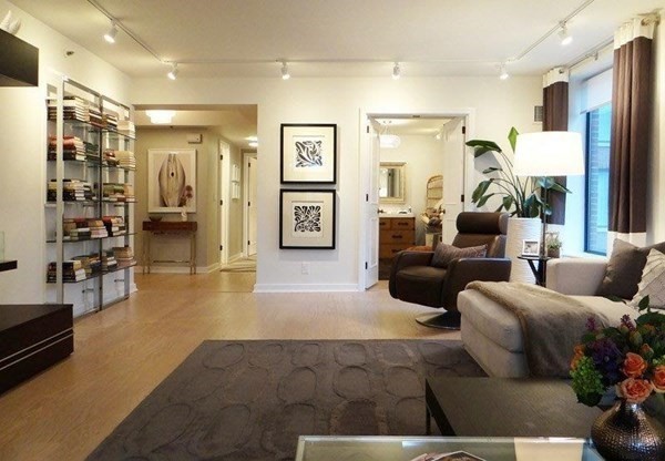 220 Boylston St, Back Bay