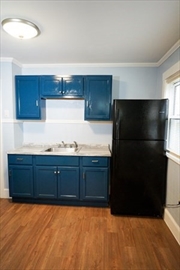 21 Logan St, Roxbury