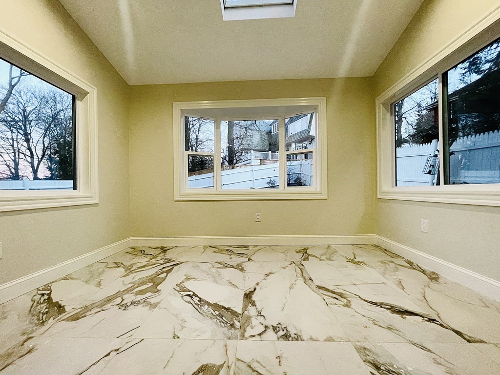 28 Wolcott Rd, Chestnut Hill