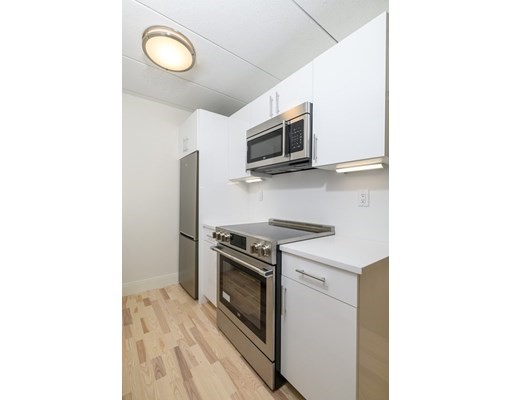 16 Trowbridge St, Harvard Square