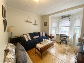 643 Saratoga St, East Boston