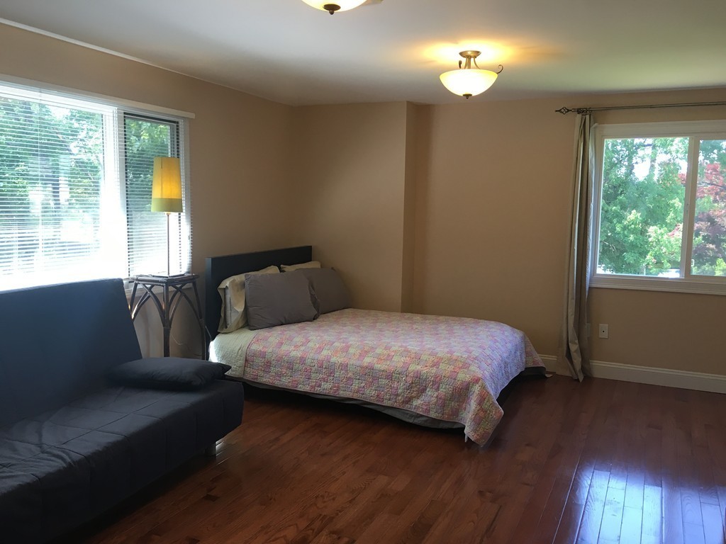 50 Undine Rd, Brighton