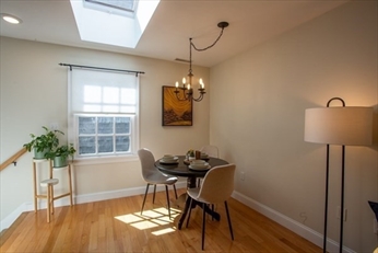 2 Hawthorne Blvd, Salem