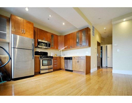 9 Cortes St, Back Bay