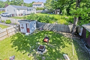 10 Stafford St, Dedham